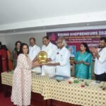 സക്സസ് കേരള യൂത്ത് ഐക്കൺ ഓഫ് ദി ഇയർ അവാർഡ് ശാലിനി എസിന്.