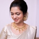 പത്തരമാറ്റിന്റെ നിറപ്പകിട്ടേകി സൗന്ദര്യ രംഗത്തെ നിറസാന്നിധ്യം  LA TULLES MAKEUP AND DESIGN STUDIO